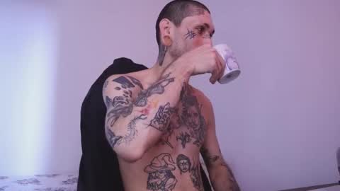 More content   2   online show from 11/16/25, 04:45