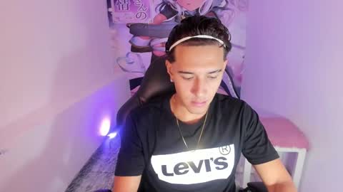 Snapshot of haydenn_boy chatting on 10/23/25, 01:32 Hayen Boy online show from 10/23/25, 01:32