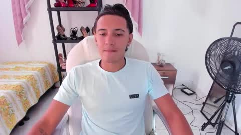 Snapshot of haydenn_boy chatting on 11/01/25, 07:16 Hayen Boy online show from 11/01/25, 07:16