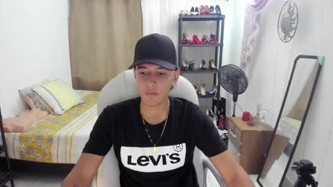 Snapshot of haydenn_boy chatting on 11/03/25, 10:10 Hayen Boy online show from 11/03/25, 10:10