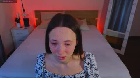 Snapshot of haylefirehot chatting on 11/02/25, 01:41 Hayle online show from 11/02/25, 01:41