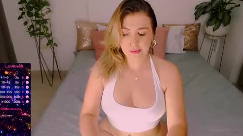 Snapshot of haylin_bex chatting on 12/10/24, 11:19 FERNANDA online show from 12/10/24, 11:19