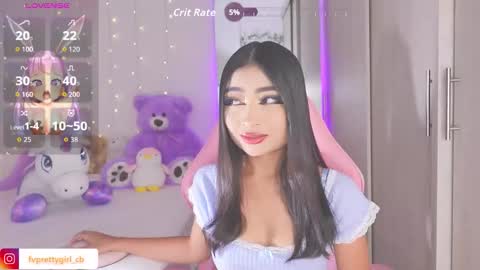 Snapshot of hazelbabee_ chatting on 09/16/25, 07:20 Lynn online show from 09/16/25, 07:20