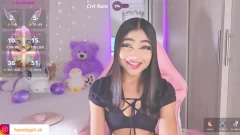 Snapshot of hazelbabee_ chatting on 09/17/25, 07:32 Lynn online show from 09/17/25, 07:32