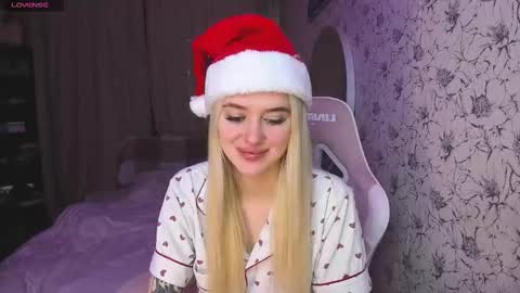 Snapshot of healing__girl chatting on 12/28/24, 10:47 Valeria online show from 12/28/24, 10:47