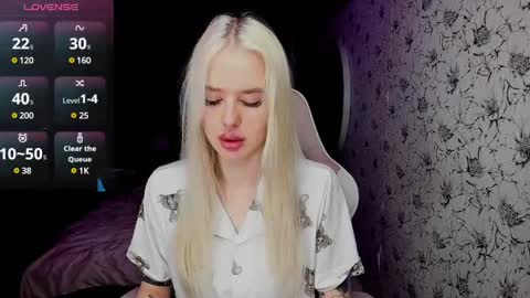 Snapshot of healing__girl chatting on 02/08/25, 05:40 Valeria online show from 02/08/25, 05:40