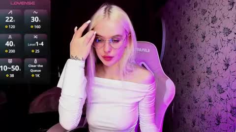 Snapshot of healing__girl chatting on 02/12/25, 09:52 Valeria online show from 02/12/25, 09:52