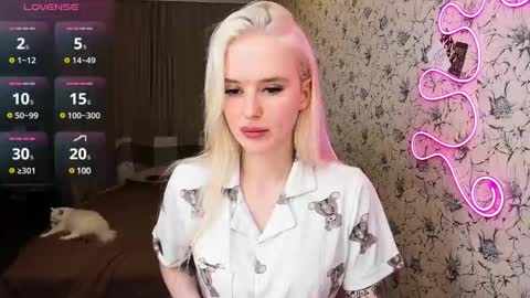 Snapshot of healing__girl chatting on 03/12/25, 03:29 Valeria online show from 03/12/25, 03:29