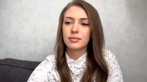 Mona online show from 10/17/25, 10:40