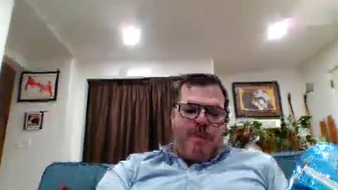 Snapshot of heartofadog604 chatting on 12/24/24, 06:00 MT online show from 12/24/24, 06:00