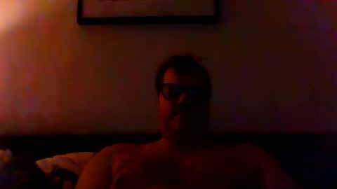 Snapshot of heartofadog604 chatting on 12/25/24, 04:00 MT online show from 12/25/24, 04:00