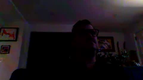 Snapshot of heartofadog604 chatting on 01/04/25, 11:27 MT online show from 01/04/25, 11:27
