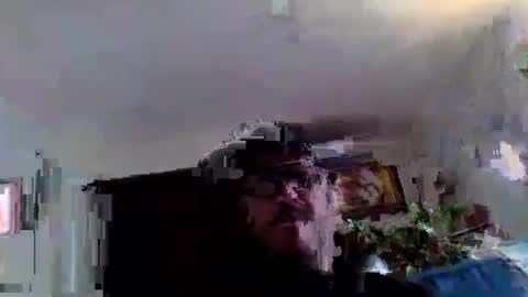 Snapshot of heartofadog604 chatting on 01/11/25, 06:23 MT online show from 01/11/25, 06:23