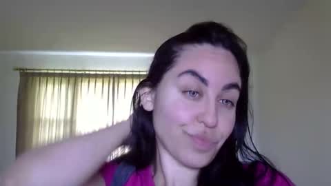 Snapshot of heatwavee chatting on 11/22/25, 05:45 heatwavee online show from 11/22/25, 05:45