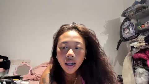 Snapshot of heavenngirlyy444 chatting on 01/29/25, 04:47 Heaven online show from 01/29/25, 04:47