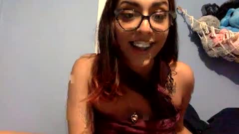 Snapshot of heavensbunny chatting on 02/20/25, 10:59 heaven the muslim slut online show from 02/20/25, 10:59