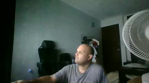 Heavy Rebell online show from 11/13/25, 07:18