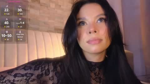 Snapshot of hecate_gh chatting on 10/17/25, 09:17 Hecate online show from 10/17/25, 09:17