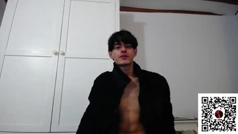 hefestion_ online show from 10/20/25, 08:31