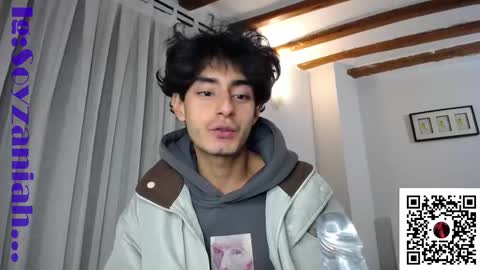 hefestion_ online show from 11/21/25, 09:13