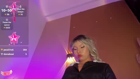 Heicel online show from 12/13/24, 12:09