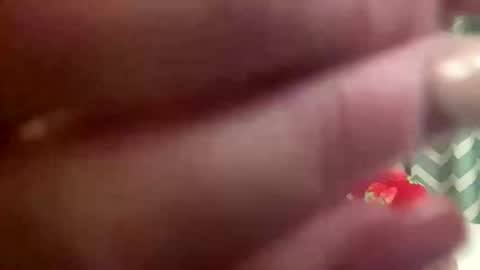 Snapshot of heidikinz chatting on 11/18/25, 01:33 HeidiKinz online show from 11/18/25, 01:33