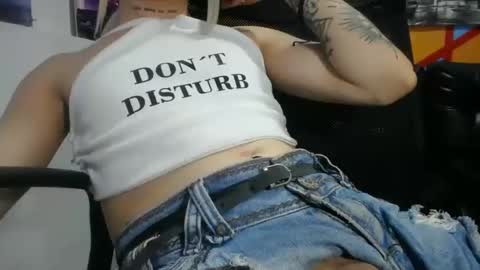 Heidy Sumers online show from 02/11/25, 09:46