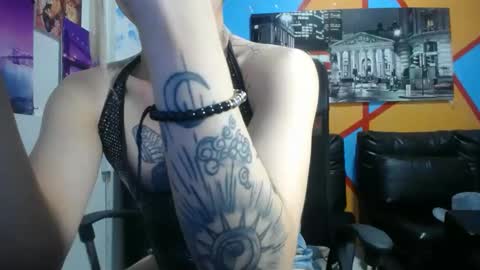 Heidy Sumers online show from 02/22/25, 08:53