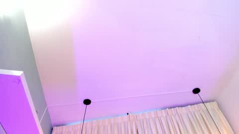 Snapshot of heidyblue chatting on 12/13/24, 08:37 online show from 12/13/24, 08:37
