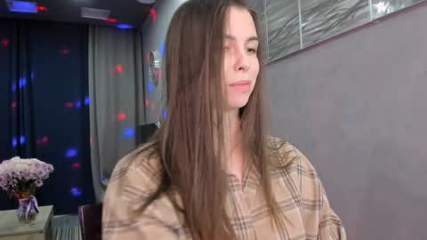 Snapshot of heileymeow chatting on 01/30/25, 03:00 Heiley online show from 01/30/25, 03:00