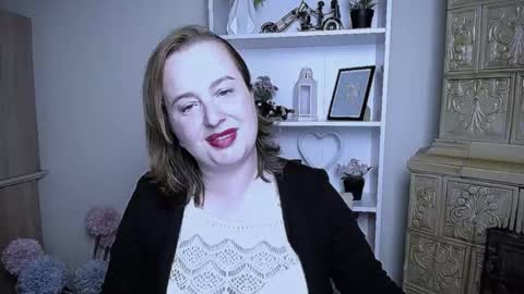 Helen online show from 10/11/25, 06:56