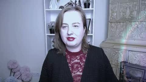 Helen online show from 10/13/25, 06:46