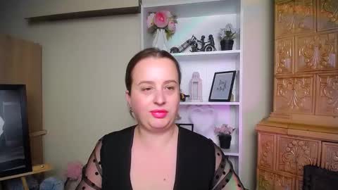 Helen online show from 11/24/25, 08:03