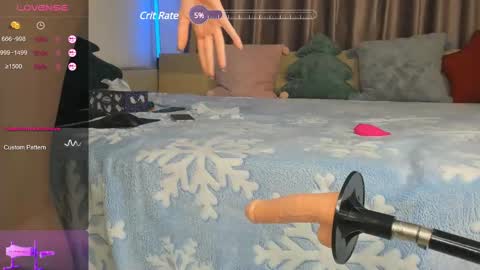 Snapshot of helenmiaalice chatting on 12/28/24, 10:44 Im Alicestream almost every day 1900-0300 GMT online show from 12/28/24, 10:44
