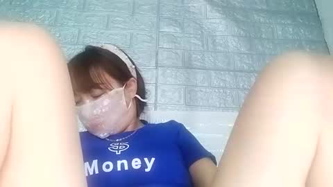 helenna_00 online show from 09/24/25, 11:30