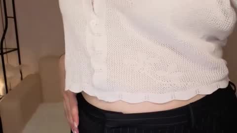 Snapshot of helens_lov chatting on 10/10/25, 01:59 Helen online show from 10/10/25, 01:59