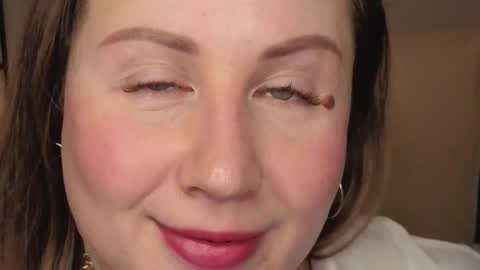 Snapshot of helens_lov chatting on 11/20/25, 02:34 Helen online show from 11/20/25, 02:34