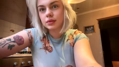 Snapshot of helga_now chatting on 01/31/25, 01:34 helga_now online show from 01/31/25, 01:34