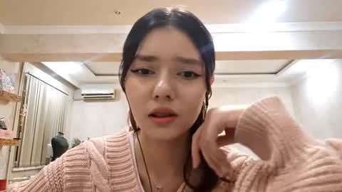 Alice online show from 11/08/25, 03:23