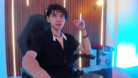 helios_obscuro online show from 09/25/25, 12:31