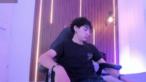 helios_obscuro online show from 09/28/25, 12:21