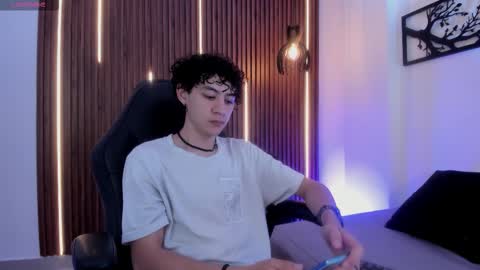 helios_obscuro online show from 09/29/25, 01:38