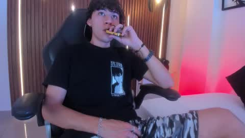 helios_obscuro online show from 10/15/25, 03:50