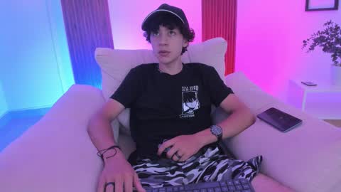 helios_obscuro online show from 10/24/25, 04:42