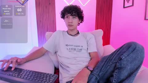 helios_obscuro online show from 10/31/25, 03:07