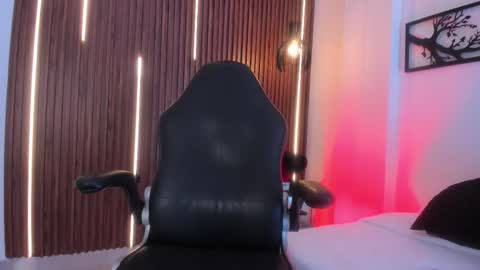 helios_obscuro online show from 11/02/25, 01:08