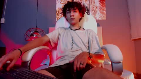 helios_obscuro online show from 11/11/25, 06:13