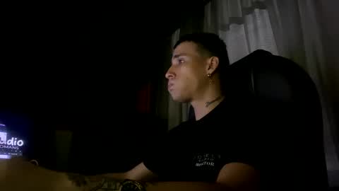 Snapshot of hell_boy66 chatting on 03/05/25, 12:05 Eros online show from 03/05/25, 12:05