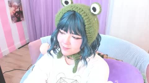 Laura online show from 10/18/25, 05:43