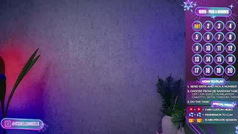 Snapshot of hell_on_heels_ chatting on 10/06/25, 08:39 - show loyalty and subscribe - online show from 10/06/25, 08:39